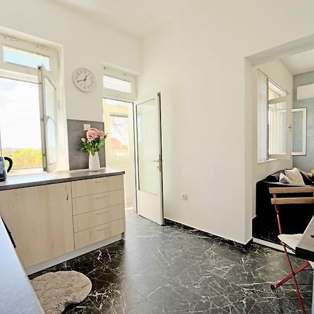 Cozy 1-Bedroom Flat In The Very Center Of Sofia Exterior foto