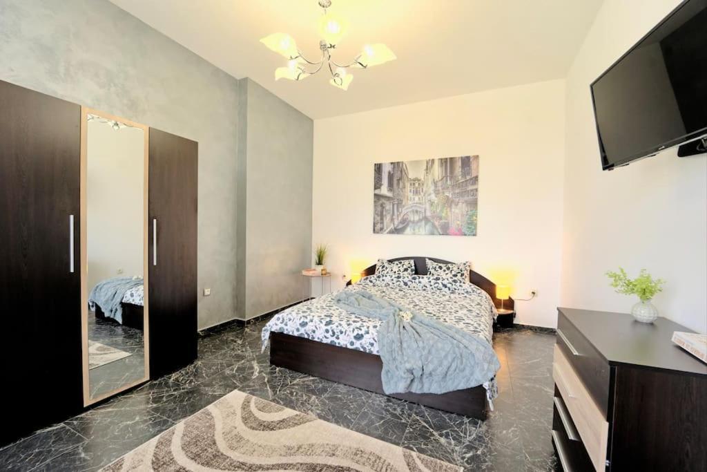 Cozy 1-Bedroom Flat In The Very Center Of Sofia Exterior foto