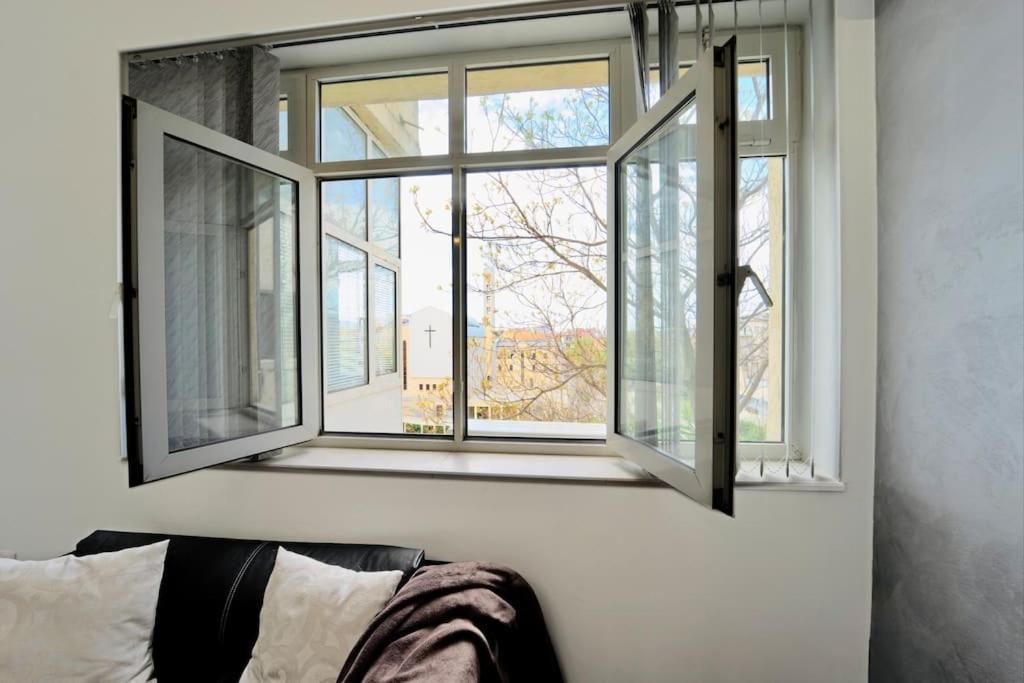 Cozy 1-Bedroom Flat In The Very Center Of Sofia Exterior foto